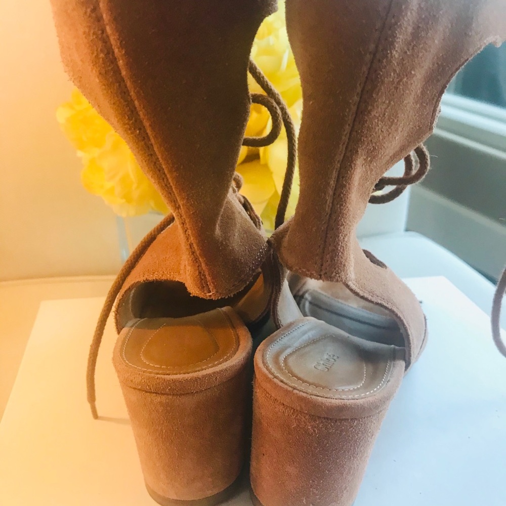 $1295 🌟CHLOE🌟 WEDGE NUDE SUEDE GLADIATOR SANDAL - Picture 7 of 8